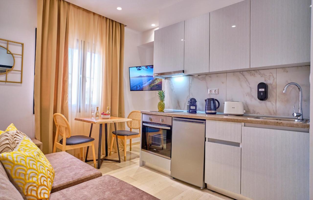 Sunflower Suites Gouvia Corfu Bagian luar foto